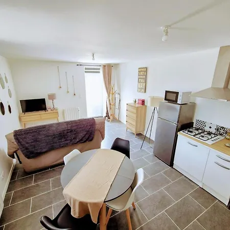 La Pinochonnerie 2/4pers 6 Min Puy Du Fou 3* 查姆布里陶德